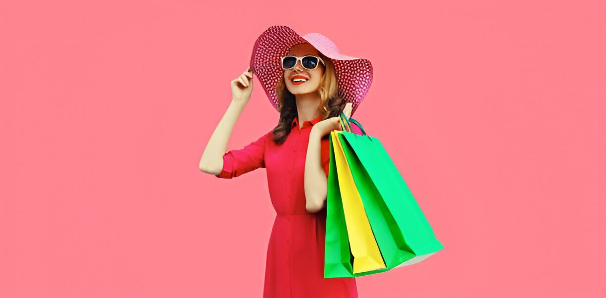 Blooming Wear: أناقة وثقة للمرأة العربية